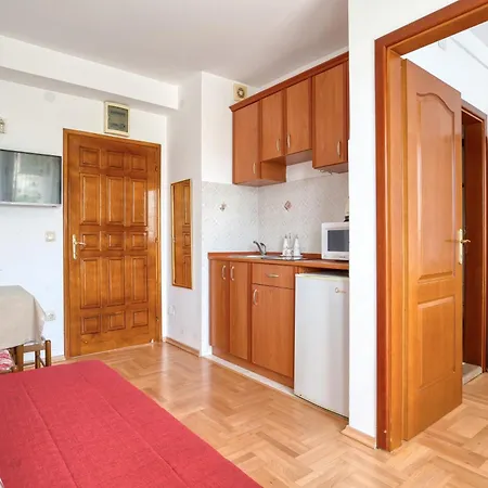 Apartment Elena *